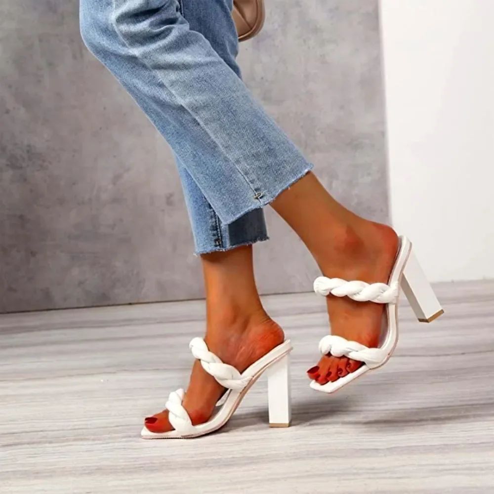 (49-4351)  Risdoada Women's Block Chunky Heels Sandals Sz 36 (5.5)
